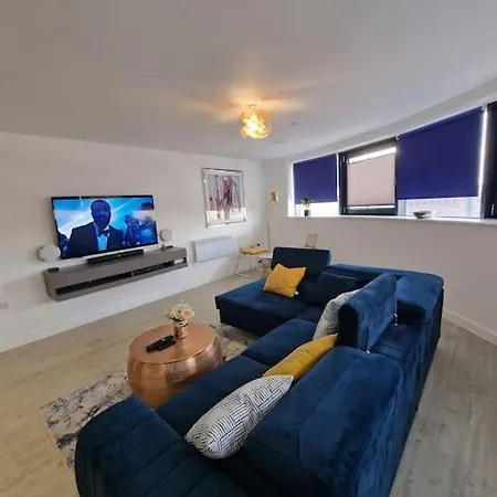Luxury 2 Bed, 2 Bath Apartment - The Quays Manchester Exterior photo